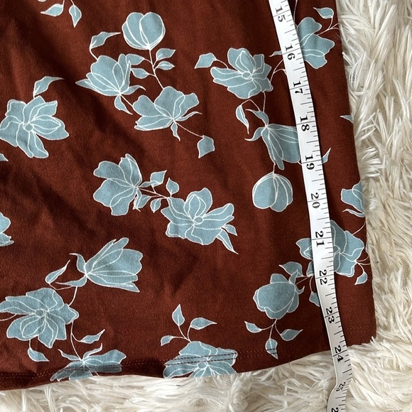 New AnyBody Puff-Sleeve Floral Printed Knit Top Oversized Relaxed Fit Sze M - Picture 10 of 13